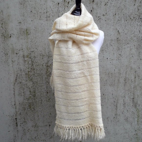 Vintage AU TERROIR cream / beige scarf, Canada - Picture 1 of 7